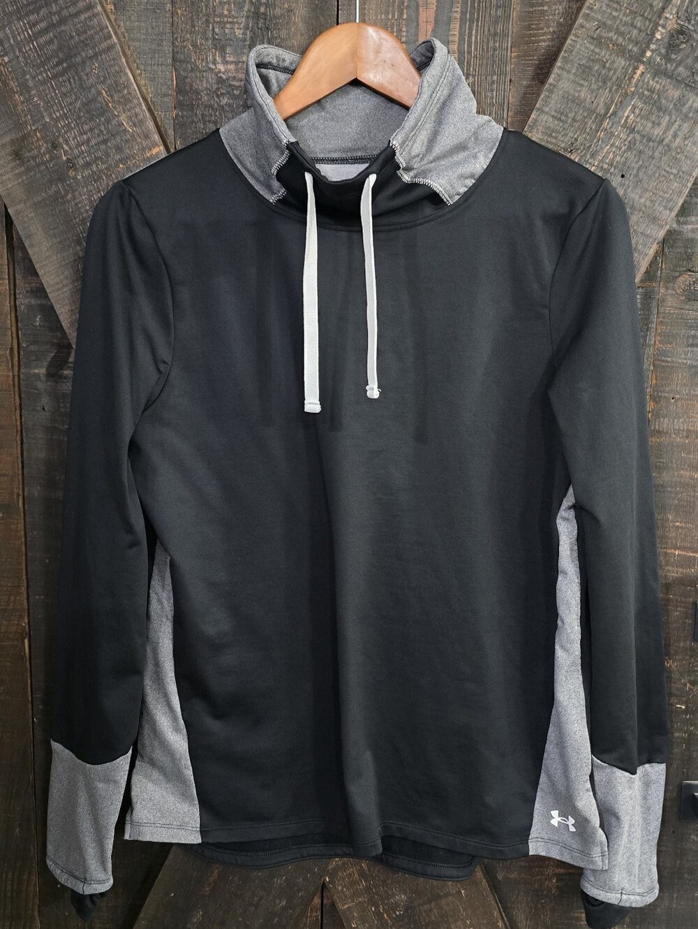 Under Armour Womens Black & Gray Performance Pullover Size Medium